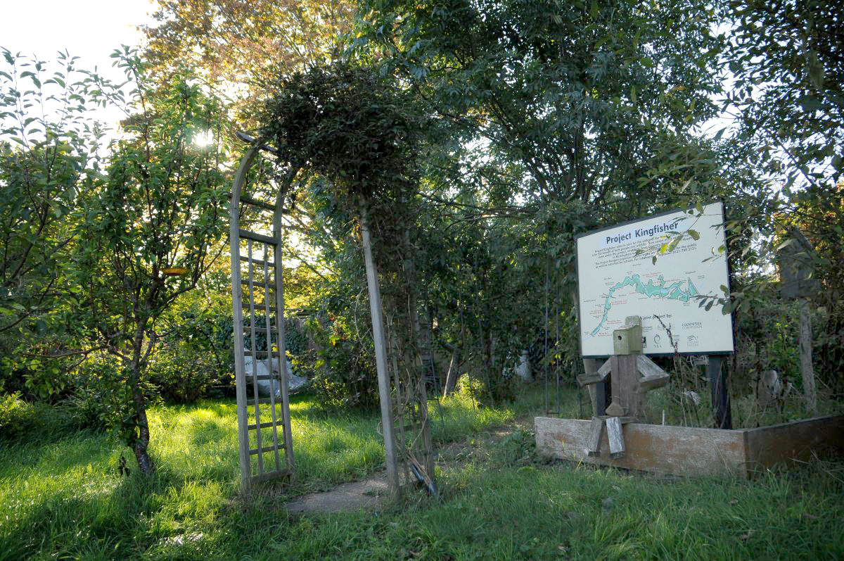 Kingfisher project Tile cross Community Garden